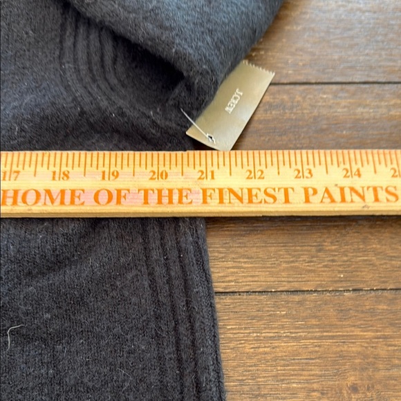J. Crew Turtleneck sweater in Supersoft yarn Size S - Picture 9 of 12